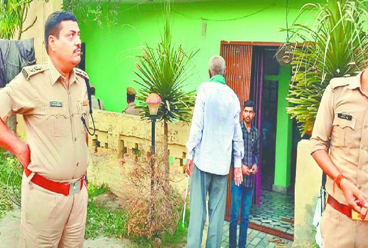 Loot at Bjp Leader Home in Mohanpura Nagar Panchayat Kasganj Police Not Catch Criminals