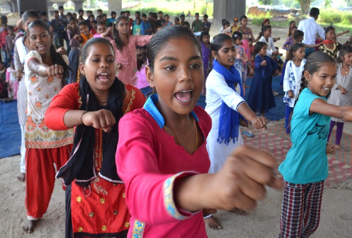 Amar Ujala gives Self-defense training to girls