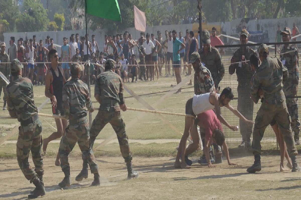 indian army recruitment rally in Baghpat and candidates are using narcotic drugs