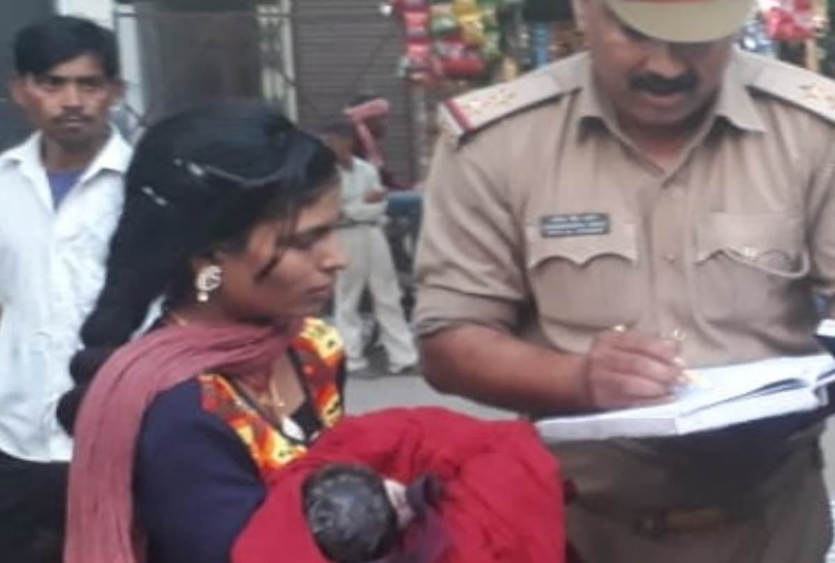 sipahis helped to a pregnant lady in lucknow