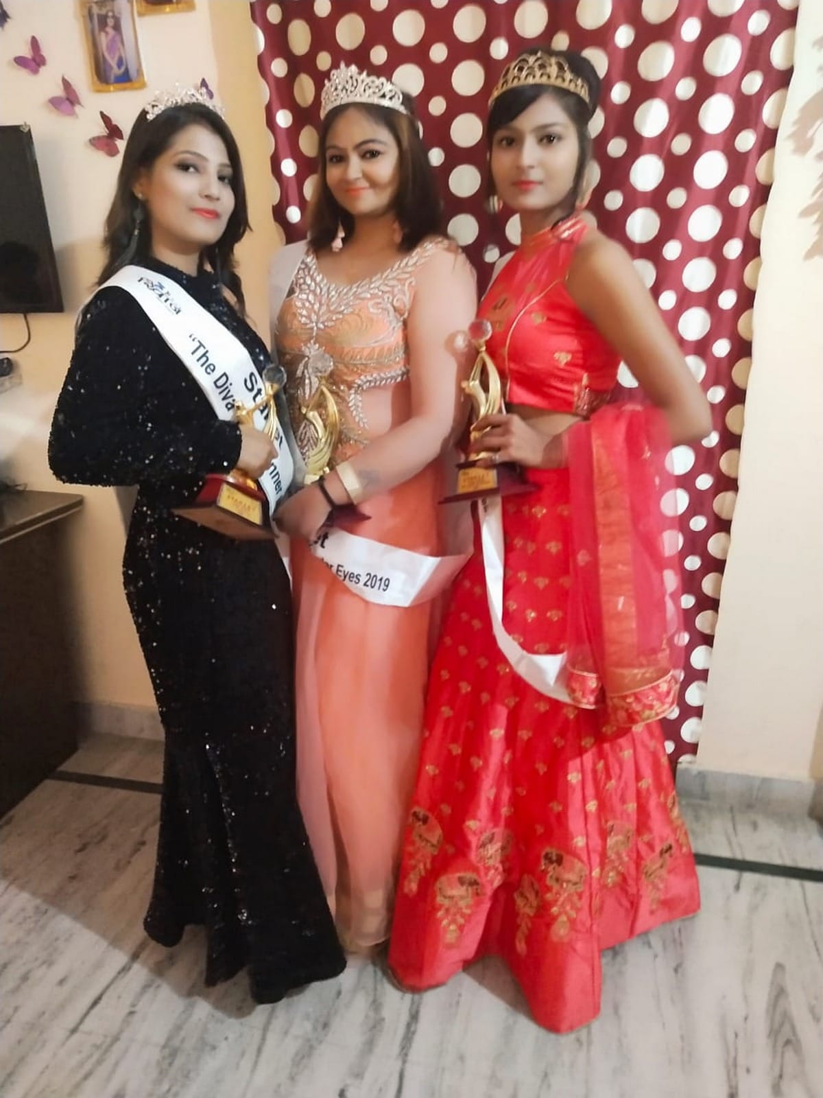 Kashi Girls won The Diva Miss and Mrs India Competition