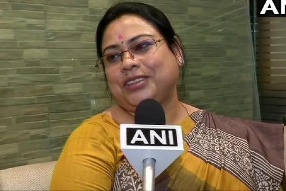 Union Minister Debashree face opposition for supporting CAA in Bengal  