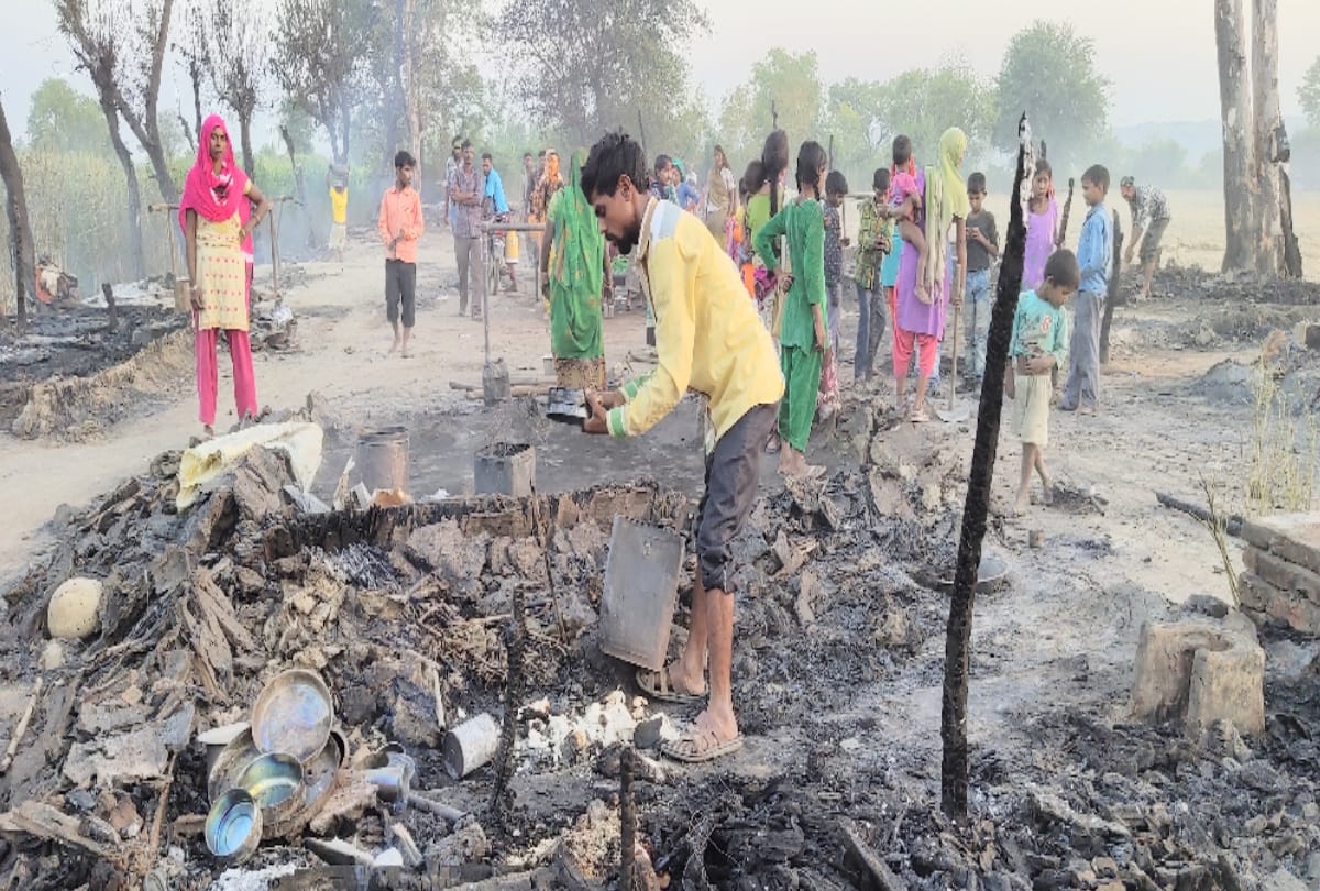eighteen Slums gutted in fire in una himachal
