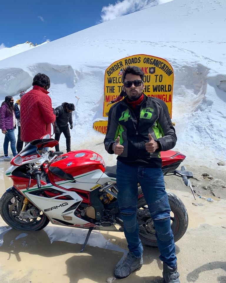 a valentino rossi fan reached khardungla top in ladakh with mv agusta superbike