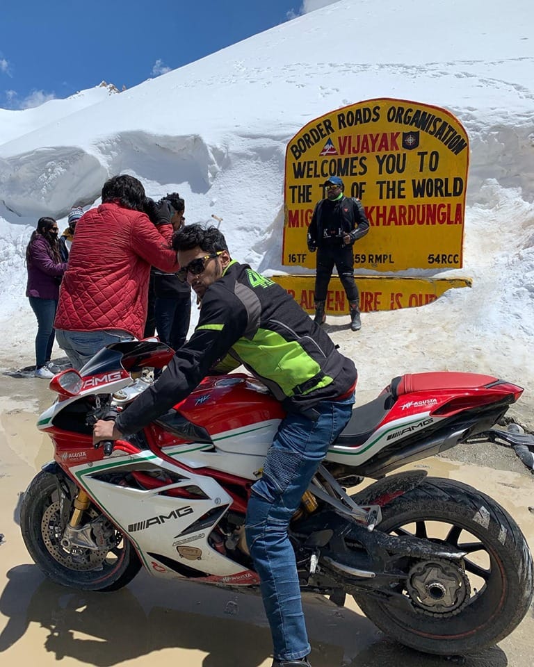 a valentino rossi fan reached khardungla top in ladakh with mv agusta superbike