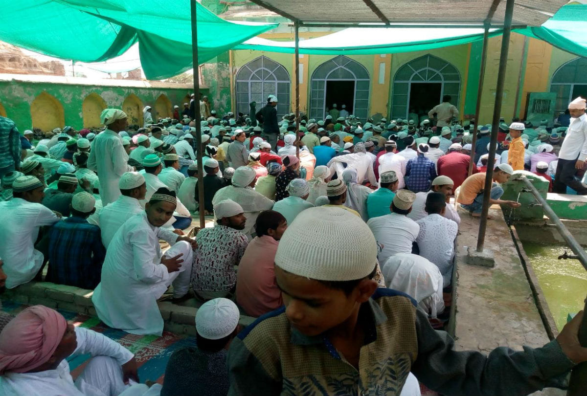 alvida juma namaz in mosques of agra