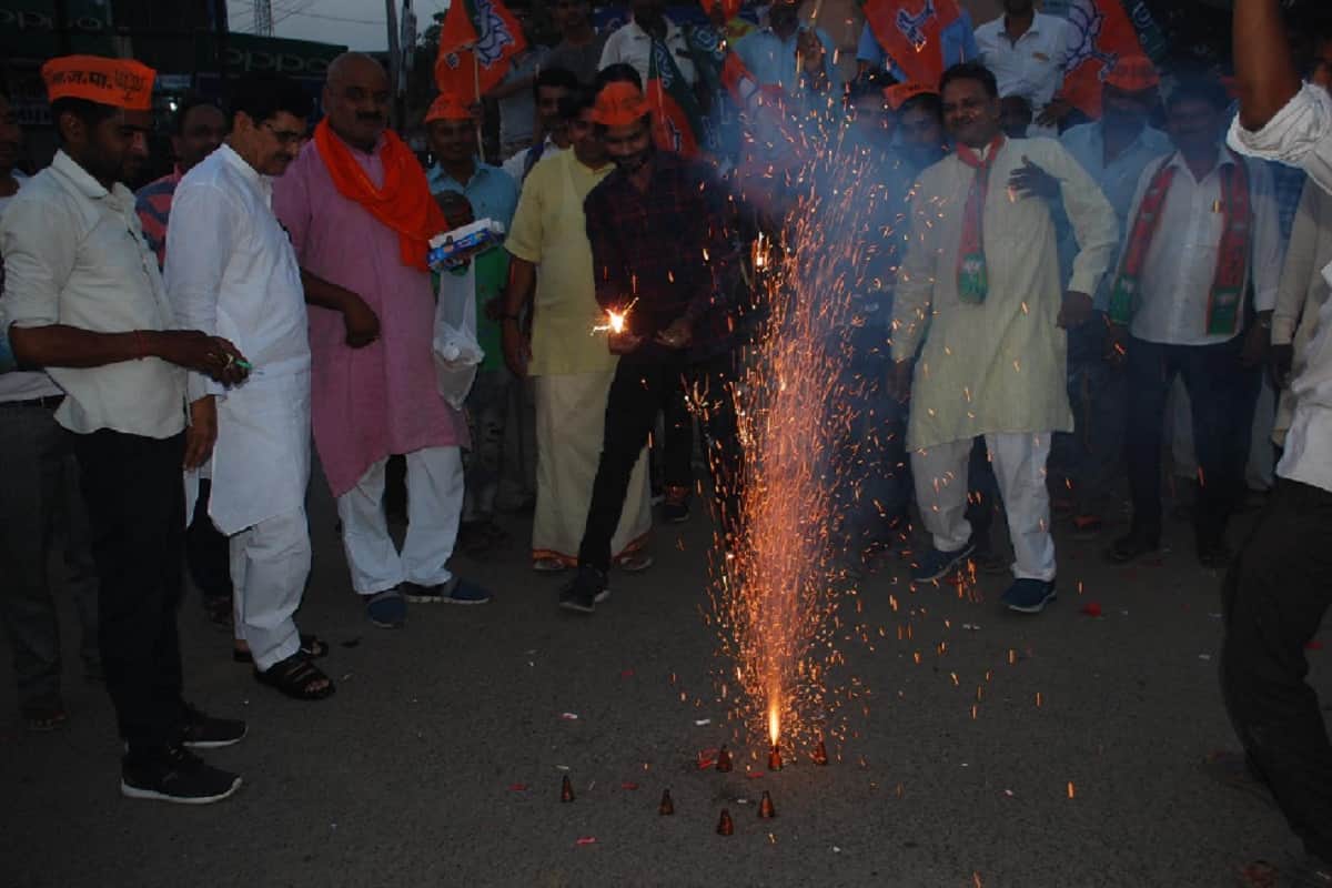 Sanjeev Baliyan becomes Union Minister of State in Modi government and celebrate in Muzaffarnagar