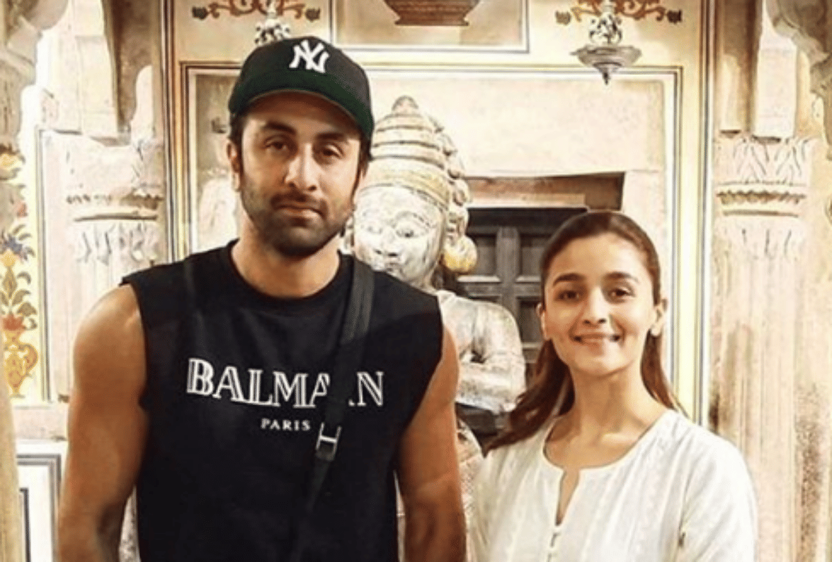 Soni Razdan Shares Chilhood Picture of Alia Bhatt