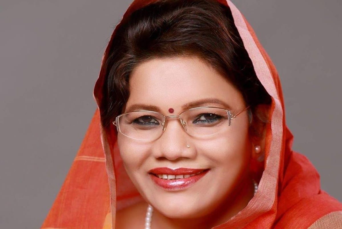 Union Minister of State for Tribal Affairs Renuka Singh threatened to beat district administration officials in Balrampur Chhattisgarh