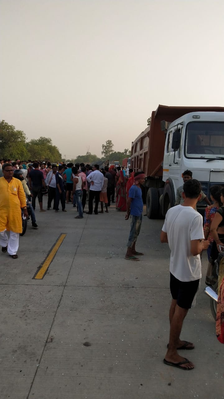 Pratapgarh: Truck tanks clash, three killed, eight injured