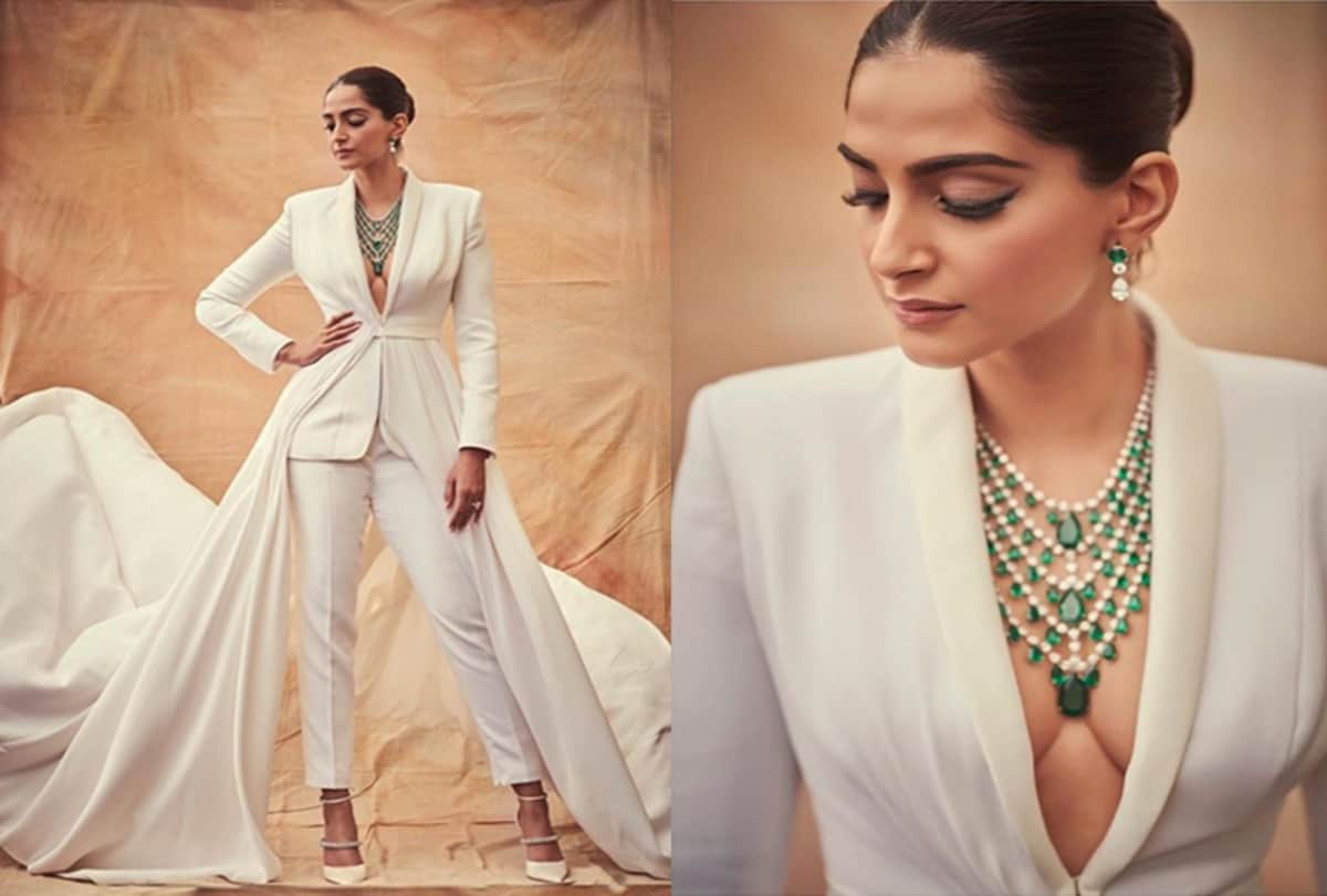 Sonam Kapoor Ahuja  Jimmy Choo sandals worth 1050 Dollor almost 73 thousand Rupees