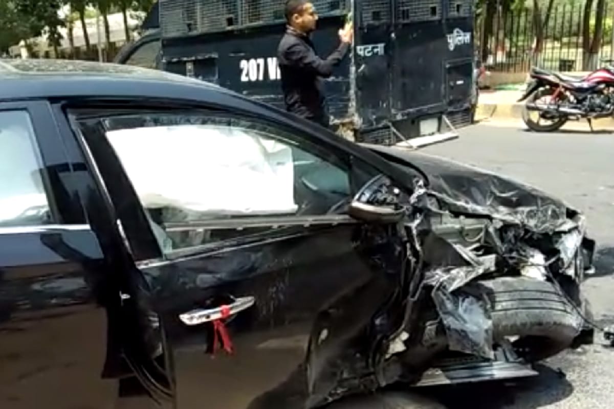 Tej Pratap Yadav injured in a road accident in patna