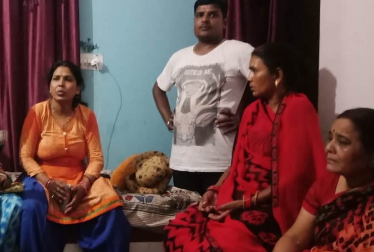 bull attacked on three men, two died and one injured in lucknow