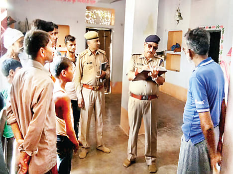 Unconscious of the priest Stole sculptures from temple