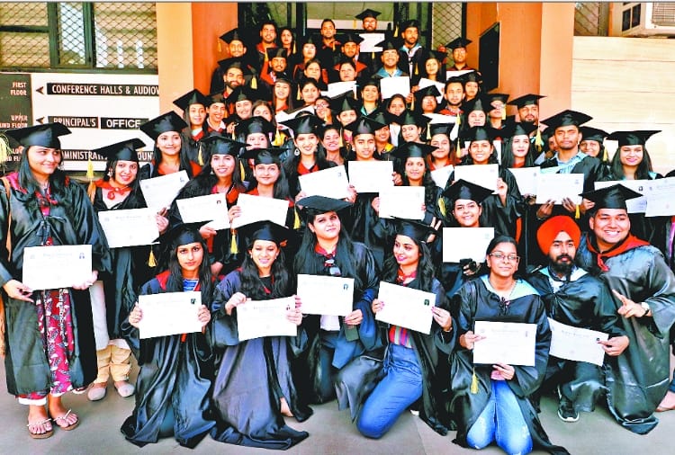 अपने कर्तव्यों को समझें युवा तभी बेहतर समाज की परिकल्पना संभव: आचार्य देवव्रत