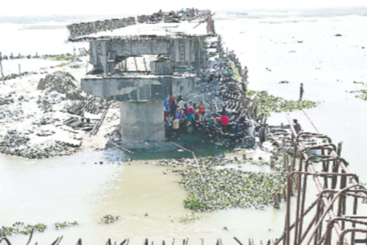 Connecting to Meerut of Ganga bridge in confused