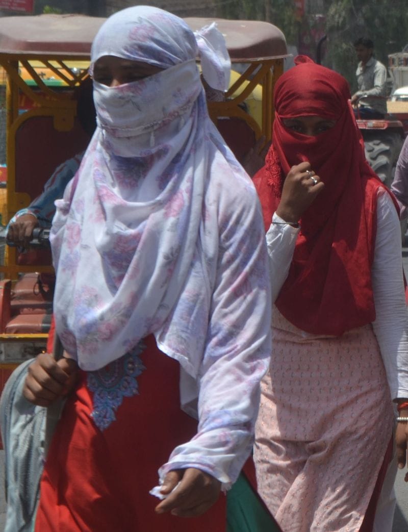 गर्मी का सितम, आसमान से बरसे अंगारे