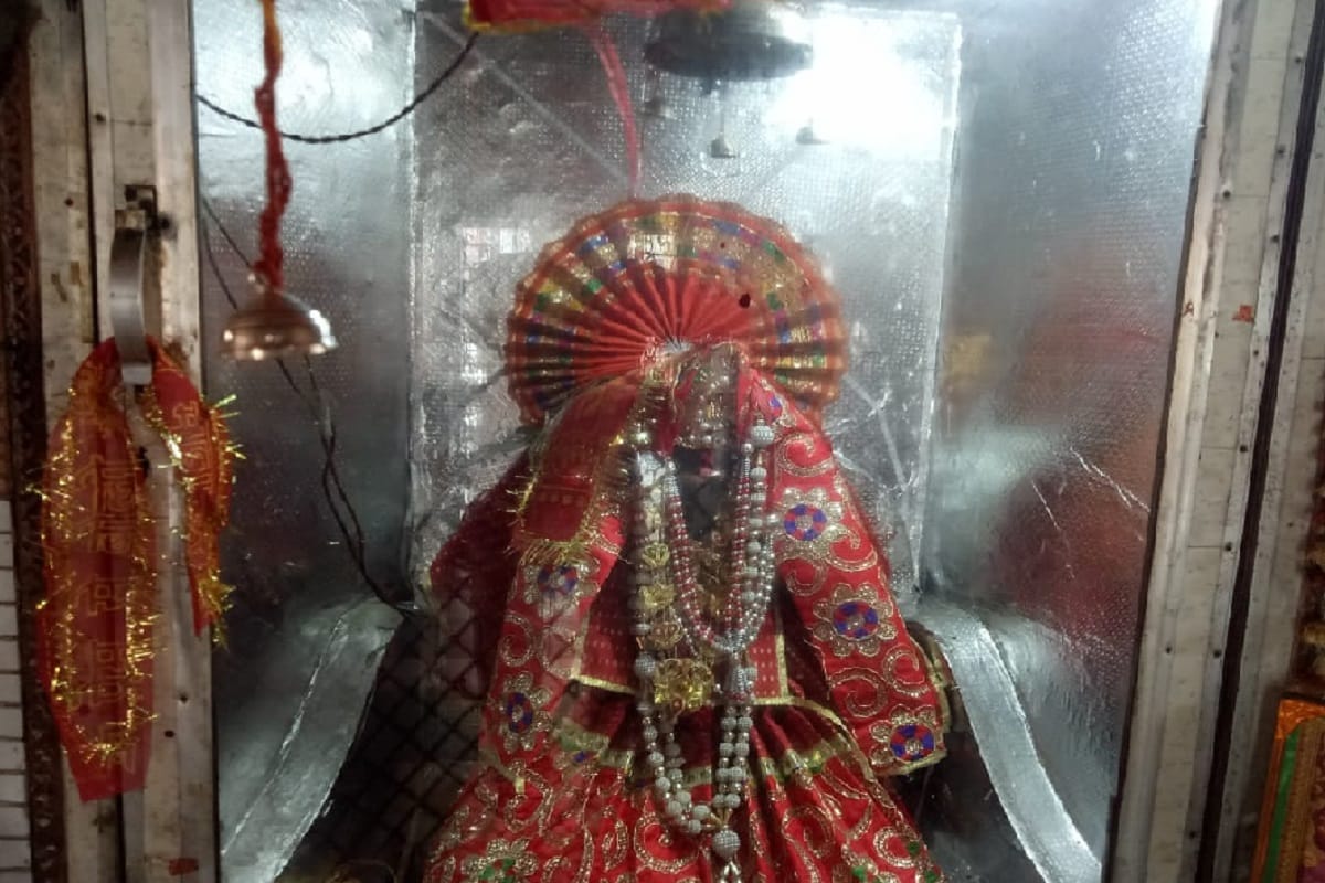 Maa Katyayani Devi temple is famous and all the wishes of the devotees are fulfilled