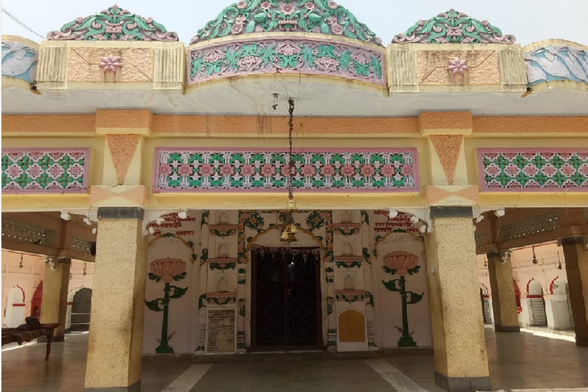 Maa Katyayani Devi temple is famous and all the wishes of the devotees are fulfilled