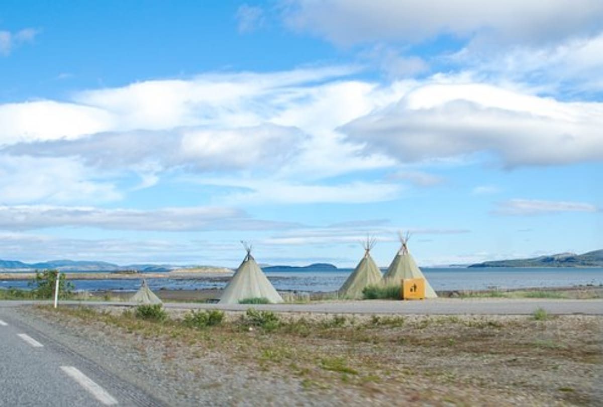 plan a trip to e 69 last road to world north pole adventure tour with friends