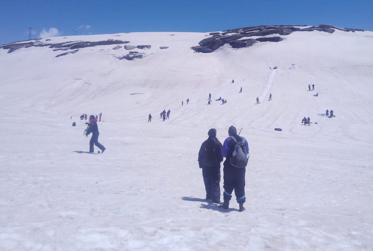 Rohtang Pass opened for tourists from today kullu manali himachal pradesh