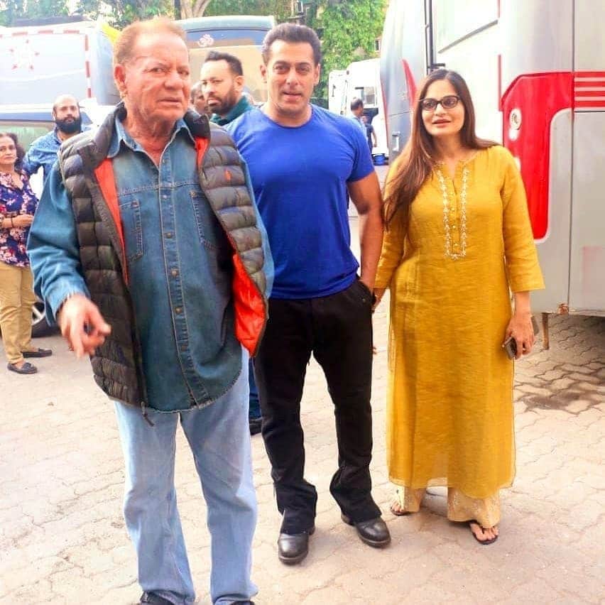 salman khan promotes movie bharat with father salim khan and sister alvira