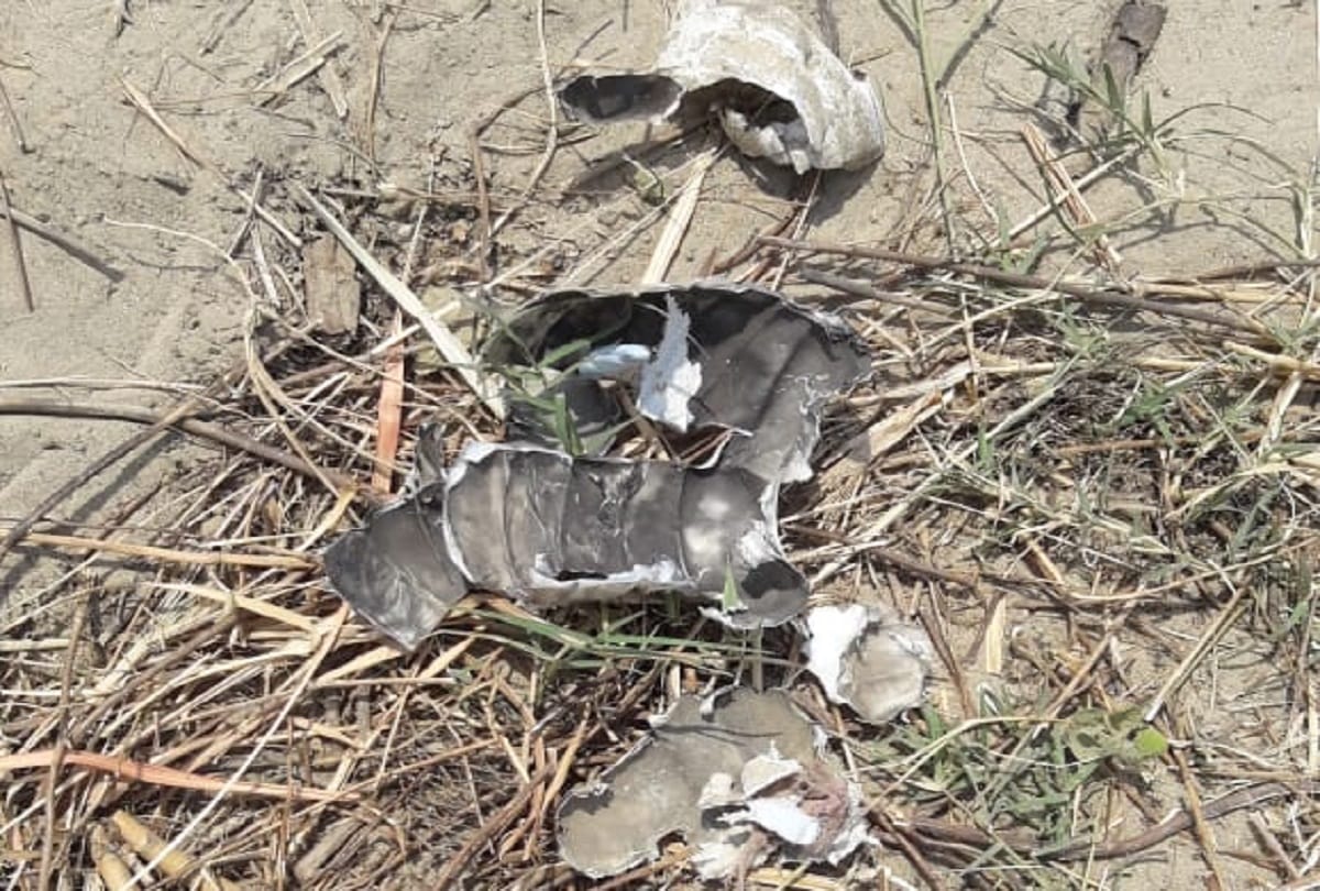 Explosion in the field at the time of excavation, father and son injured fear of bomb