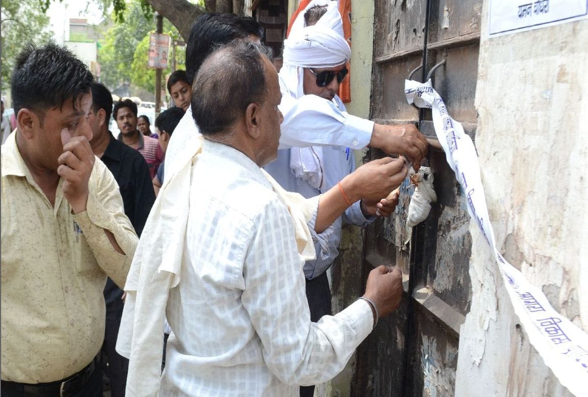 BJP MP and MLA support to owners of illegal marriage home in agra