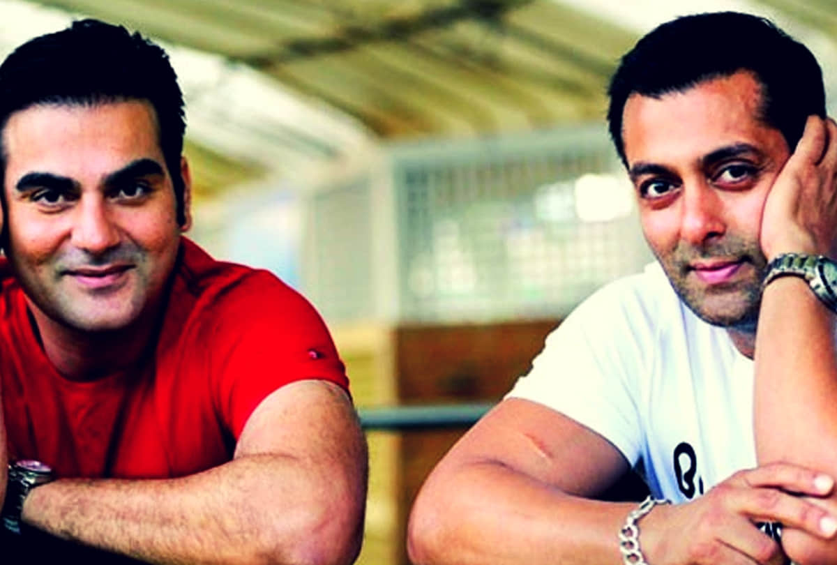 These Bollywood stars shared screen with real brother sister