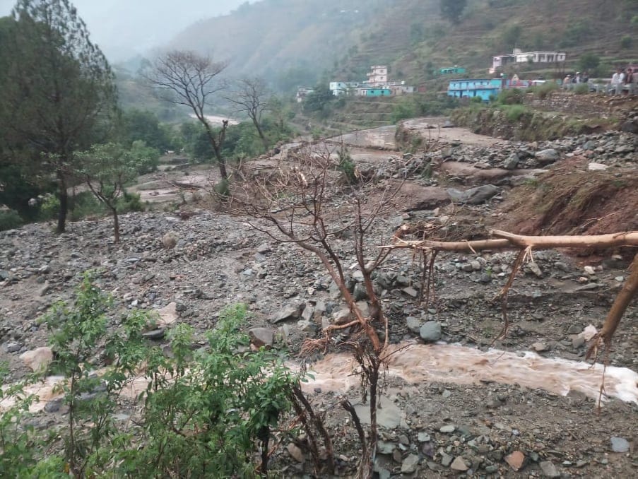 cloud burst in chamoli in terms of landslide and earthquake this district in Zone Five