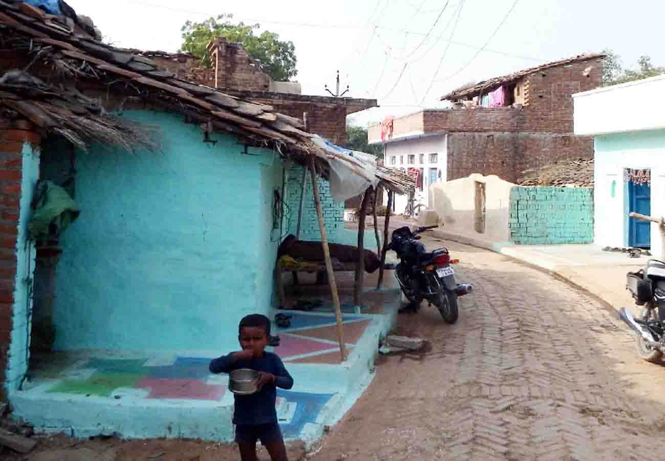 story of Sadhvi Niranjan Jyoti reach minister post in Modi cabinet, Struggle and Success