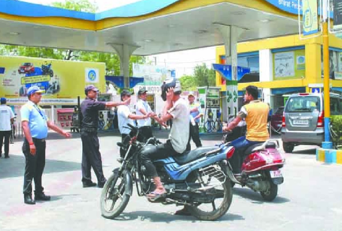 No helmet or petrol no rule apply in Gautam Buddha Nagar
