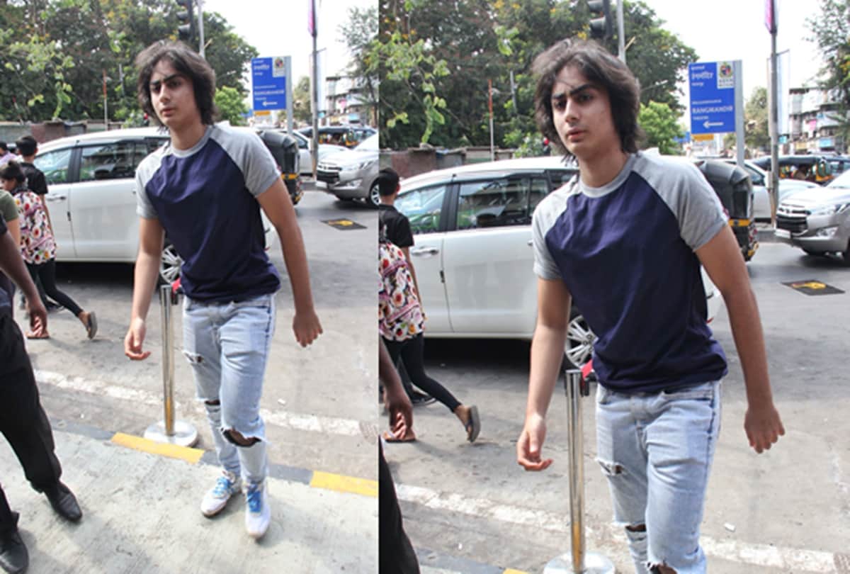 Suhana Khan ananya Pandey Dhvani Bhanushali Arhaan Khan Ishaan khattar parineeti Chopra Spotted