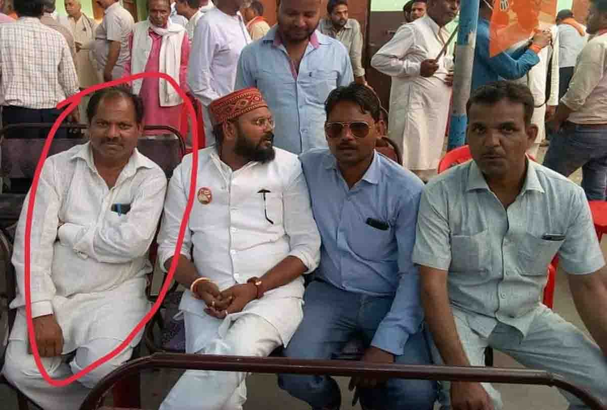 bjp leader take 8 lakh rupees from bjp mla for pm modi rally