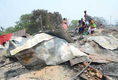 fire broke out in maratha mohalla jammu, approx 500 jhuggis set on fire