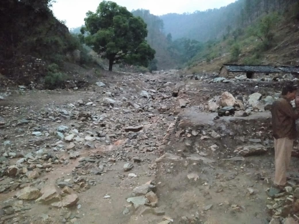 cloud burst in chamoli in terms of landslide and earthquake this district in Zone Five