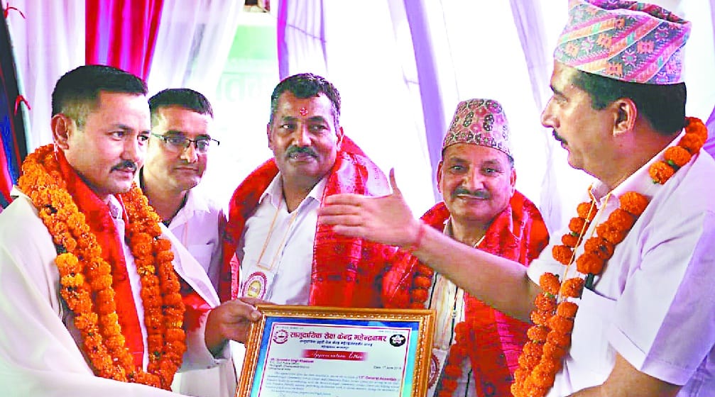 SI honoured in Nepal