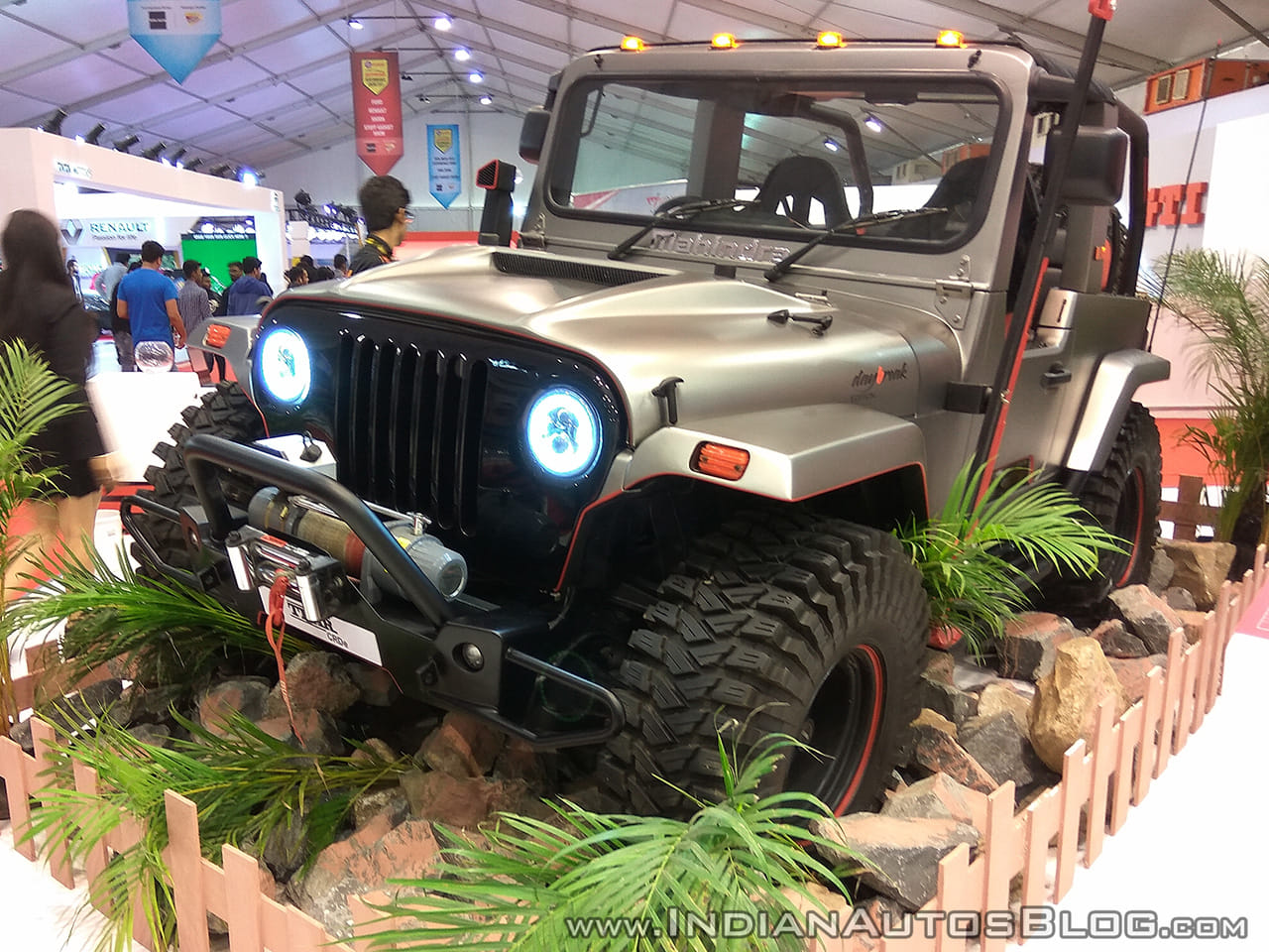 mahindra thar signature edition booking started, mahindra will manufacture only 700 thars
