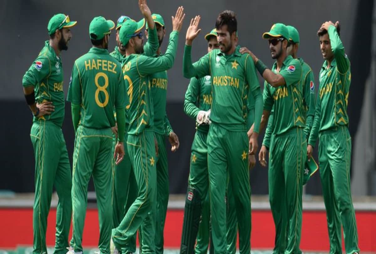 pakistan vs south africa: debate on number one wicketkeeper of pakistan aamir, sarfaraz, and hafeez on twitter