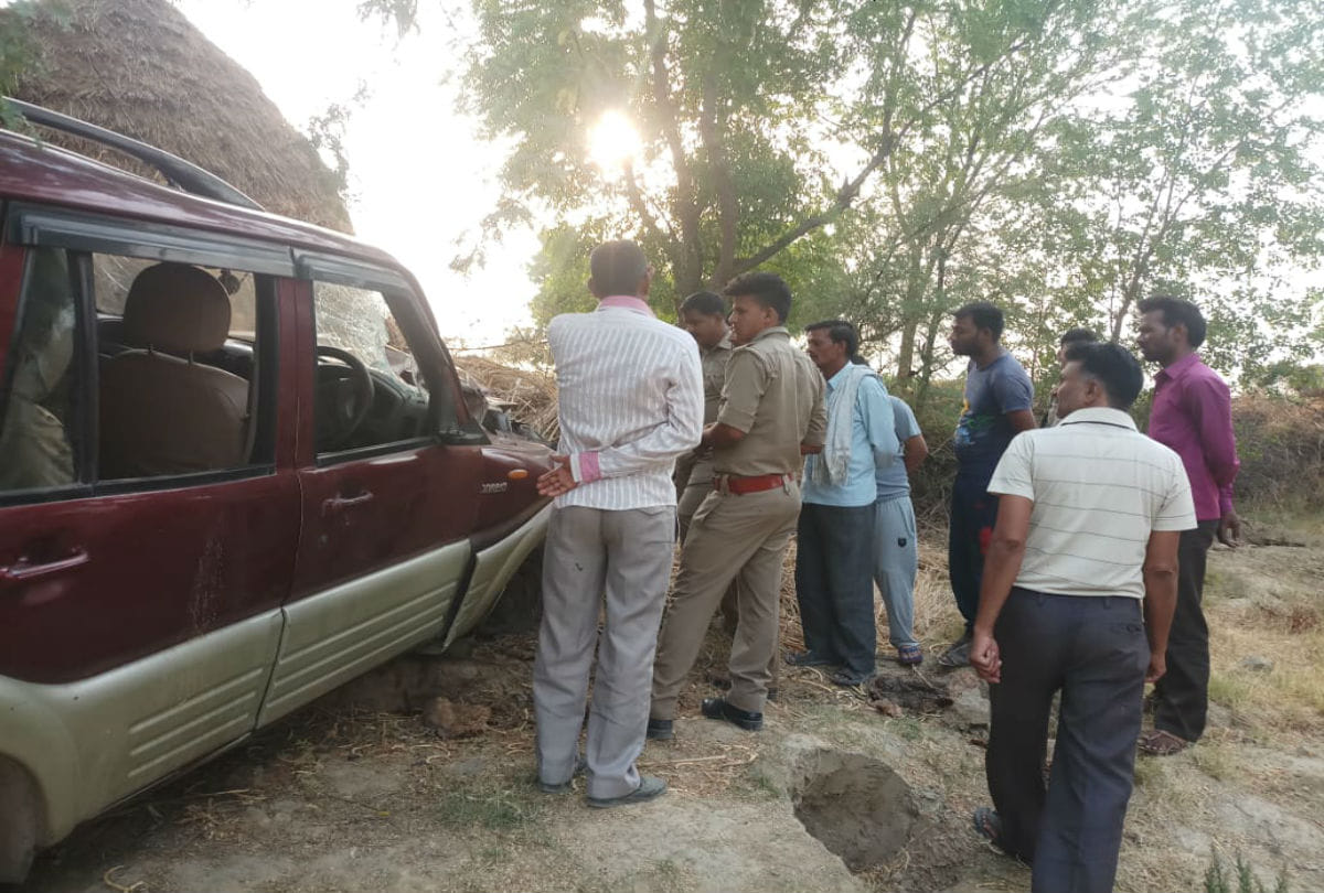 three young man dies in car collided with bike in firozabad
