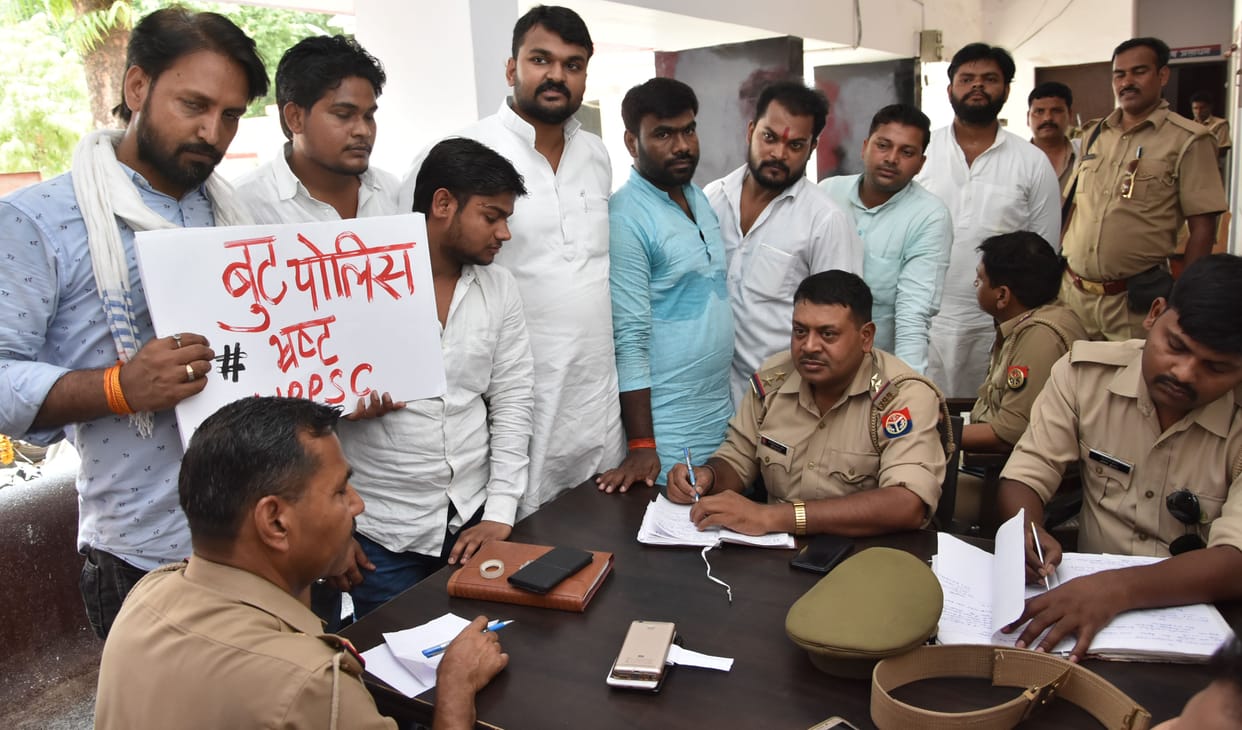 SP supporters claims that Yogi gov involved in UPPSC corruption.