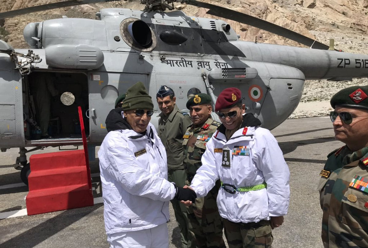 defense minister rajnath singh visit to siachen glacier, kashmir vally and line of control outpost