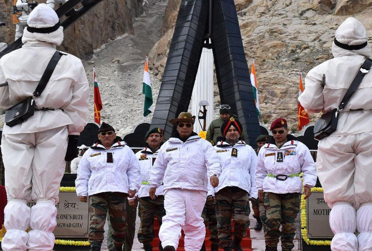 defense minister rajnath singh visit to siachen glacier, kashmir vally and line of control outpost