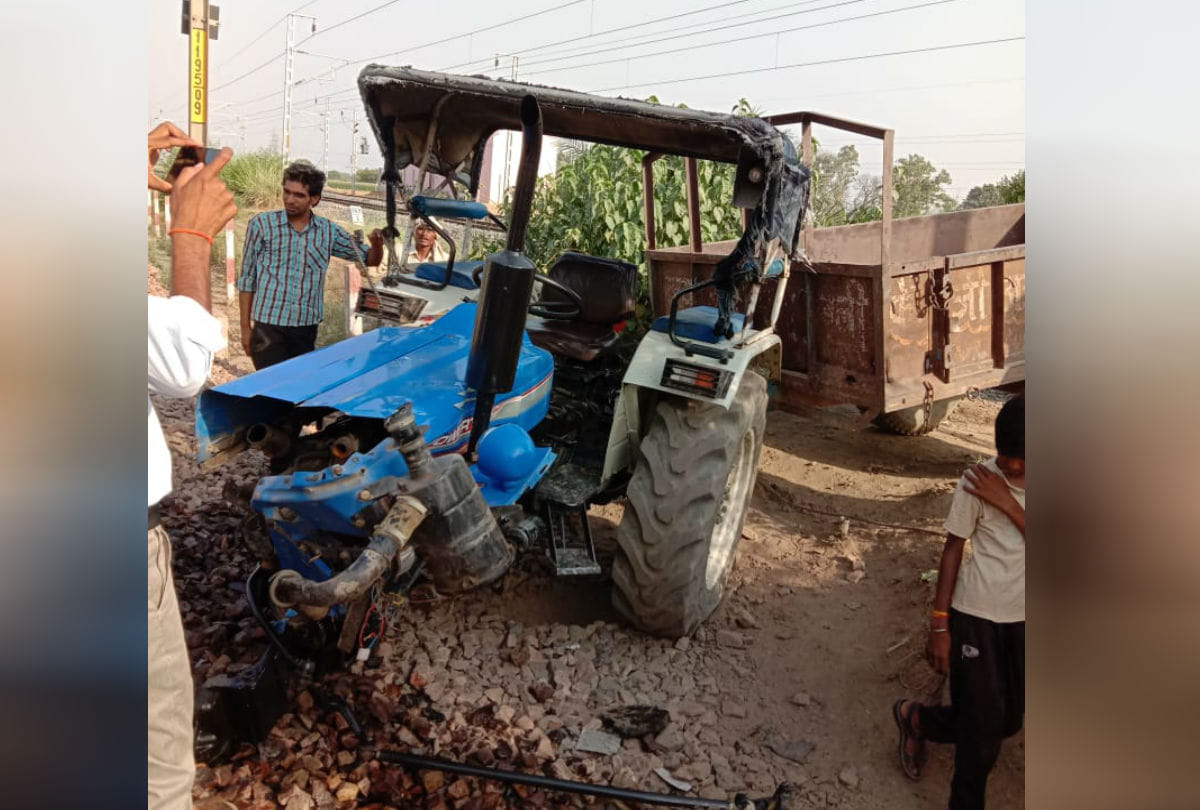 tractor hits kalka mail Train at Bhadan Railway Station