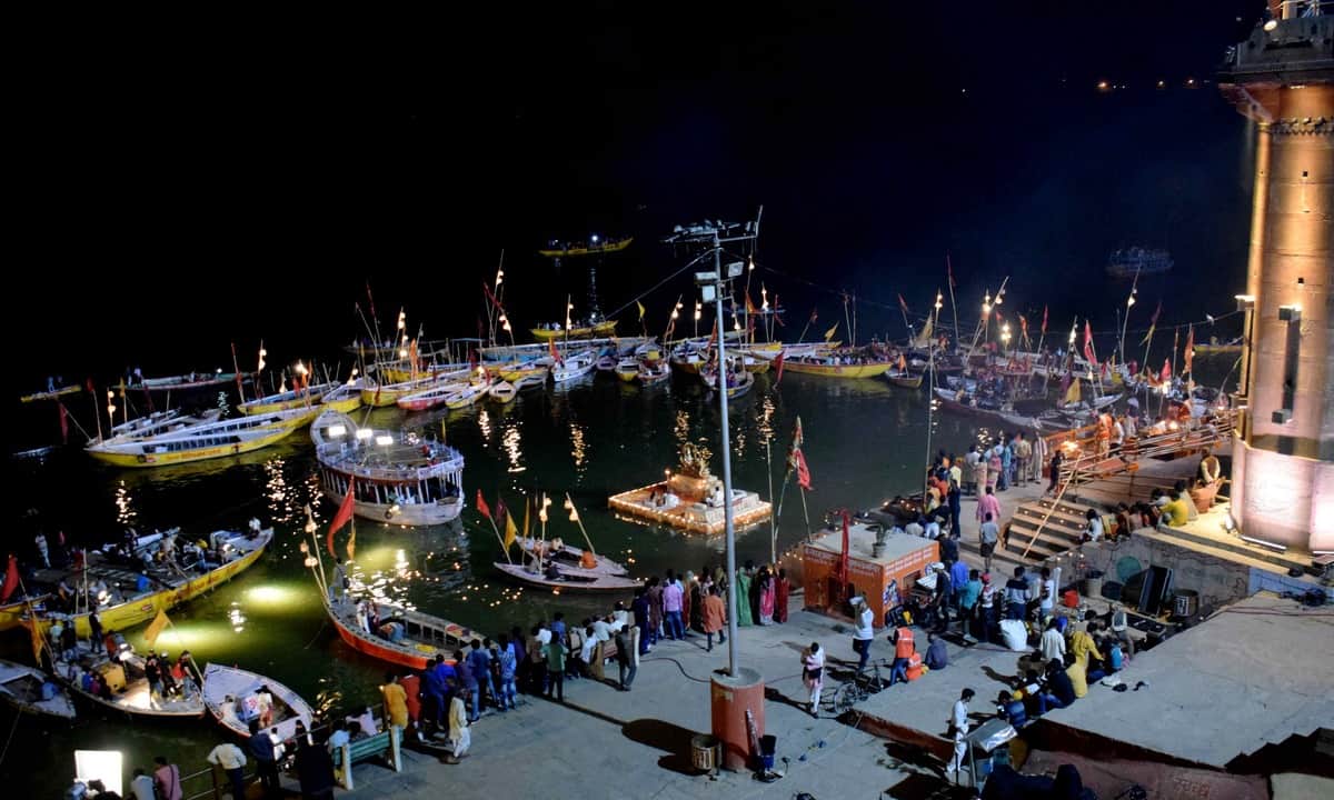 Brahmastra Shooting ranbir alia on chet Singh Ghat of Kashi