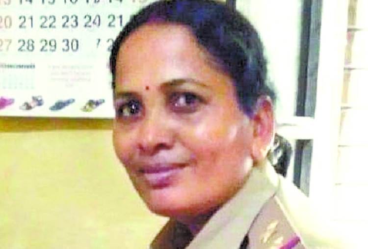 lady sub inspector died in an accident in barabanki