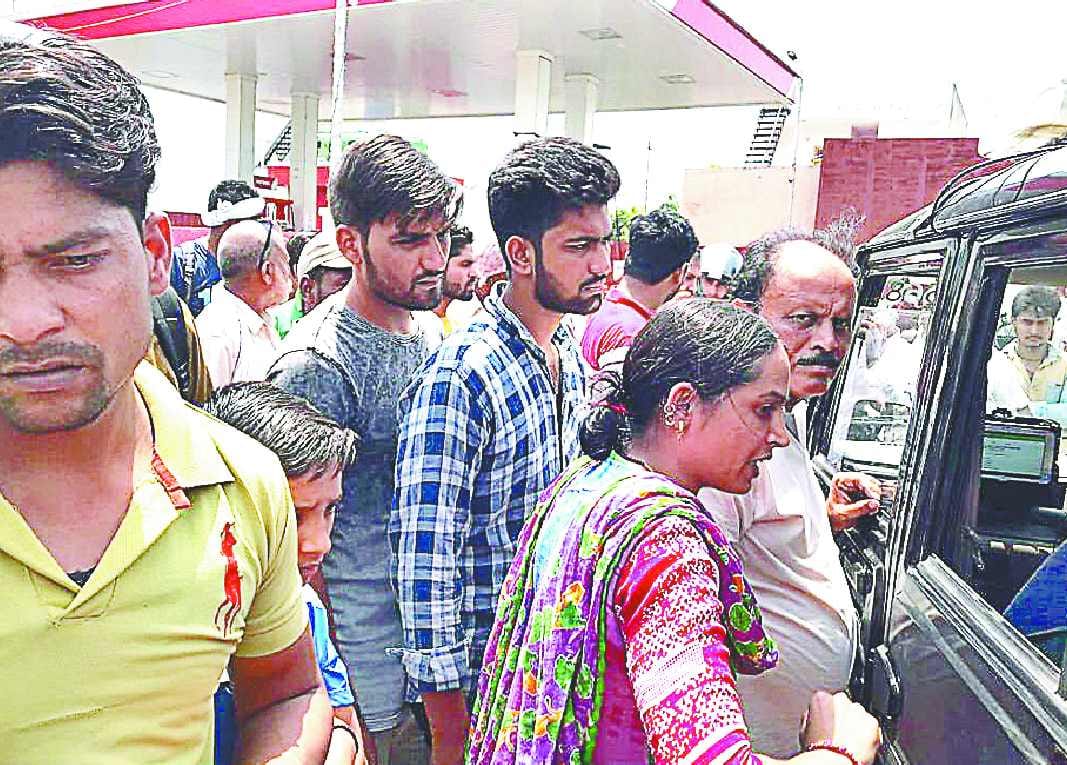 eve teasing for 12th class student in school bus
