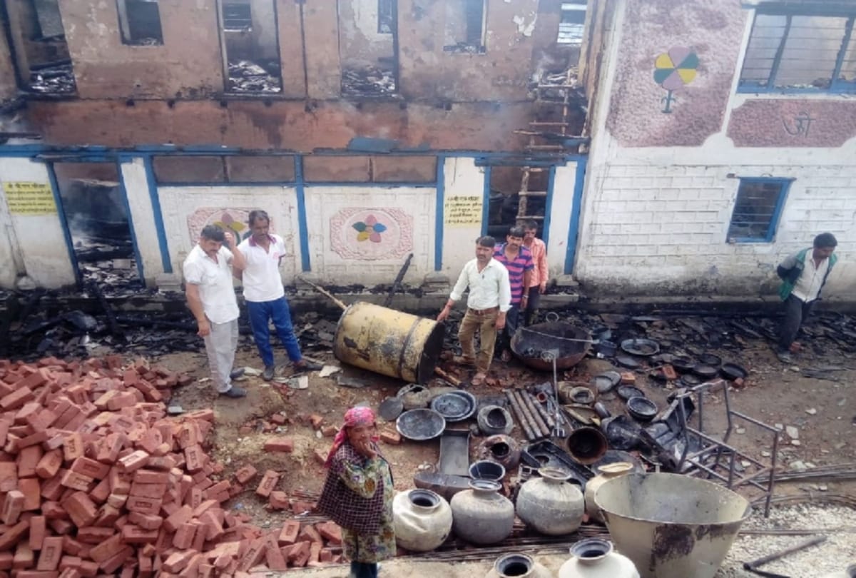12 rooms double-storey house gutted in fire at sundernagar mandi