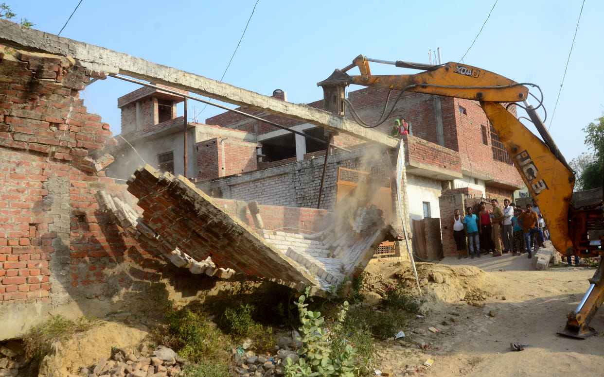 40 dams in Prayagraj, five bigha land vacant