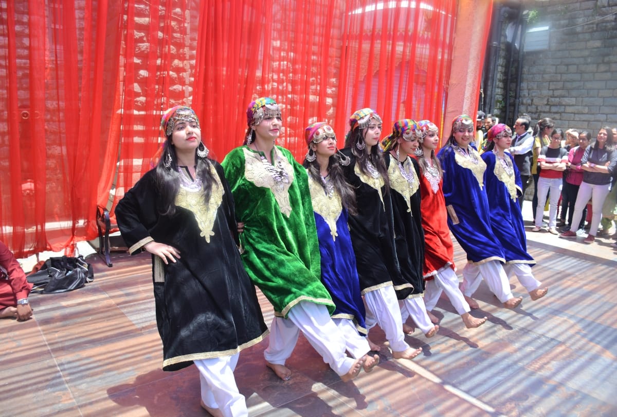 pics of various state cultural presentations in international shimla summer festival